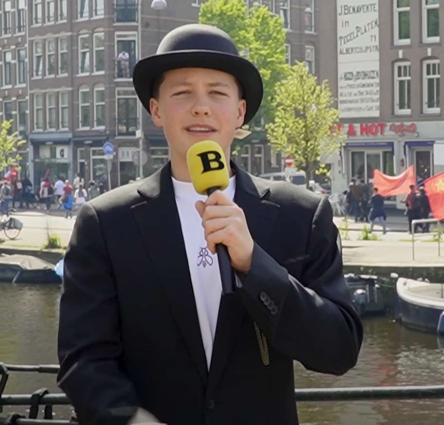 Hoe oud is Bender?